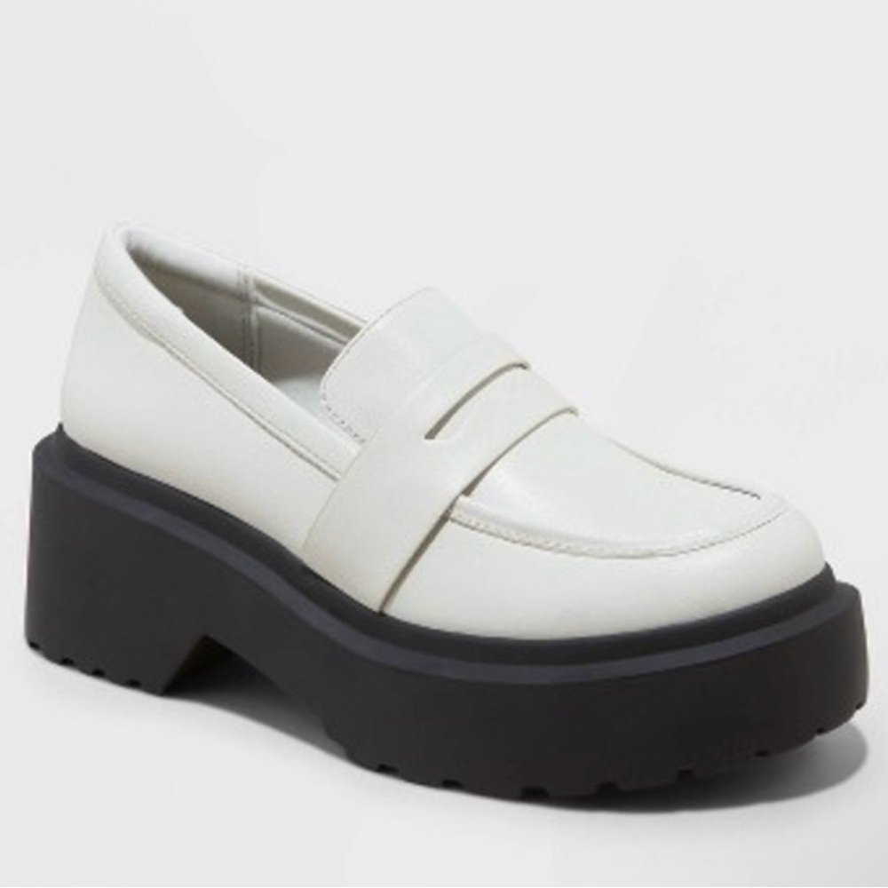 NWT Women's Wild Fable Cream White Faux Leather Platform Penny Loafers
